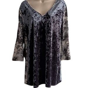 Soft Surroundings Velvet V-Neck in Black and White